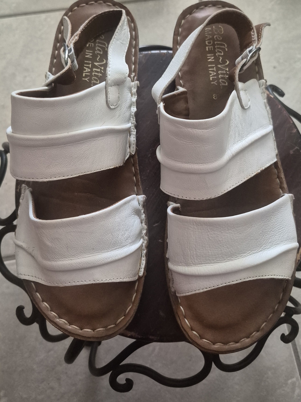 Bella Vita Italy slingback sandals, white Italian leather